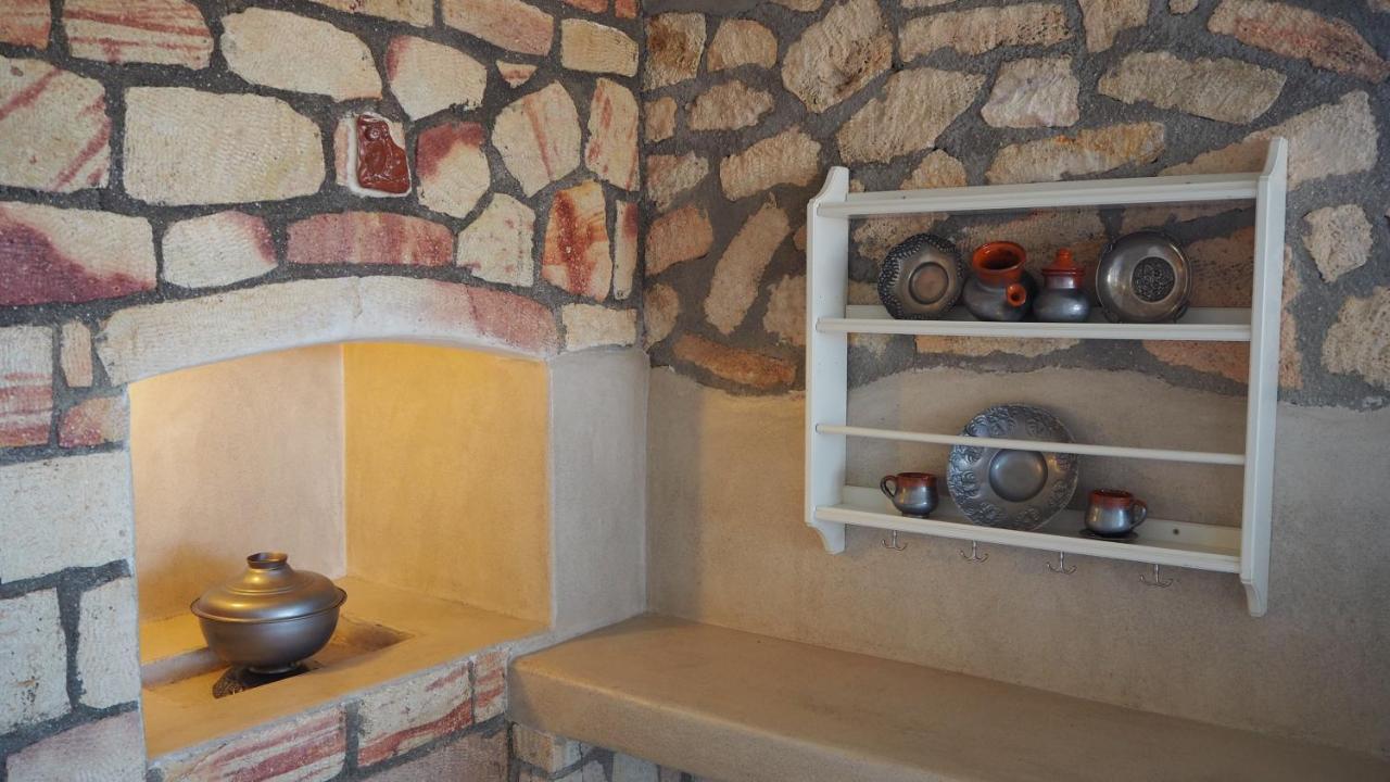 Ataraxia- Stonebuilt Studios And Apartments Kímolos Extérieur photo