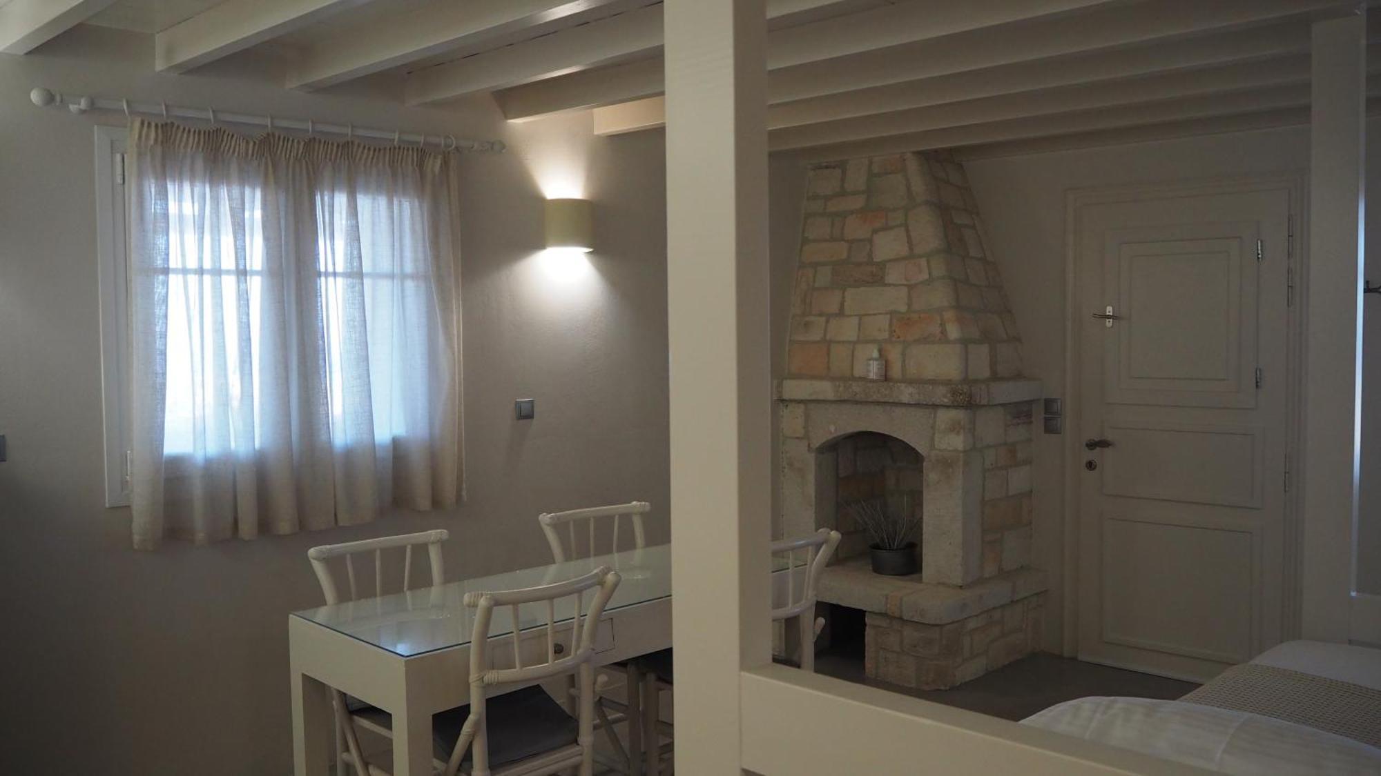 Ataraxia- Stonebuilt Studios And Apartments Kímolos Chambre photo