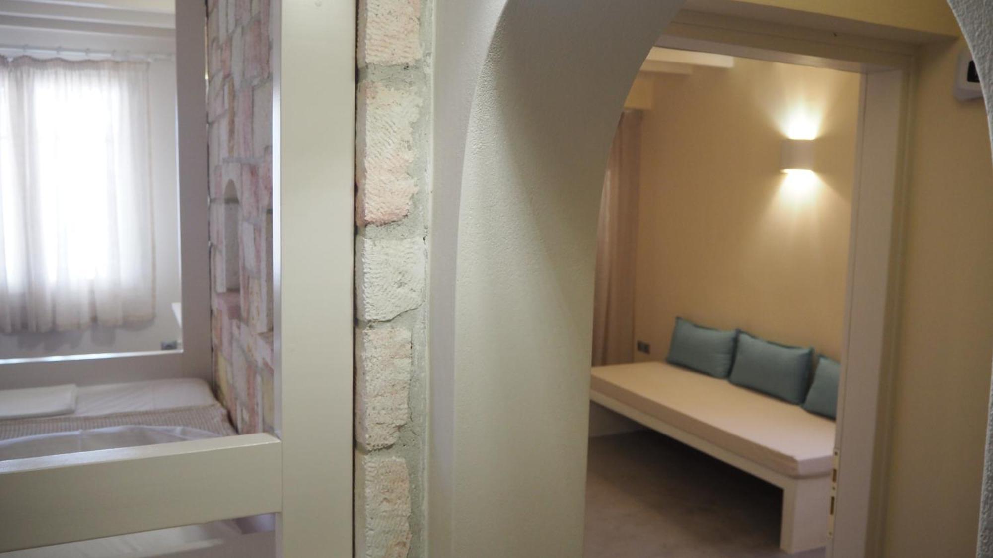 Ataraxia- Stonebuilt Studios And Apartments Kímolos Chambre photo
